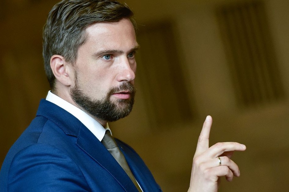 Er forciert die Neubaustrecke: Verkehrsminister Martin Dulig (43, SPD).