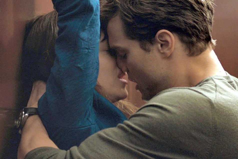 Fast zwei Jahre mussten die Fans warten, bis sie Jamie Dornan (34) und Dakota
Johnson (27) als Christian und Anastasia wieder auf der Leinwand sehen
können.