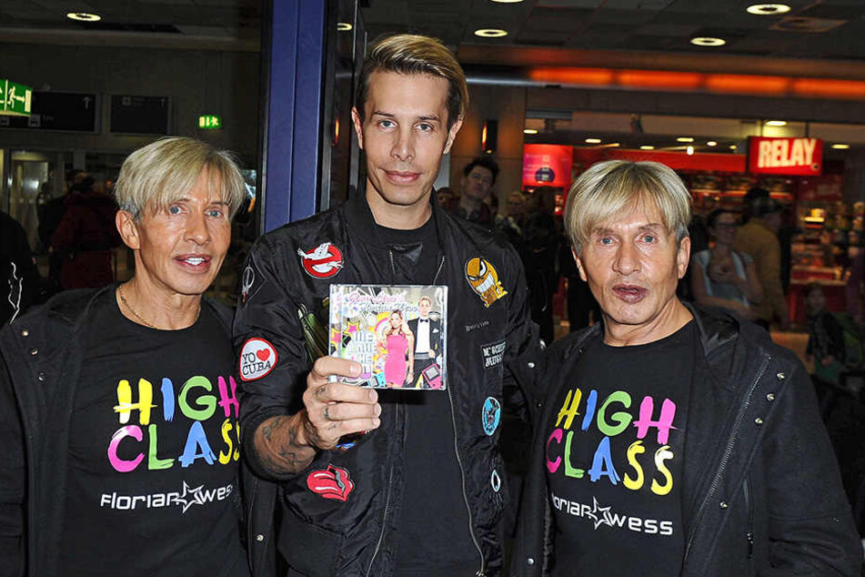 Florian Wess (M.) wurde von Vater Arnold (l.) und Onkel Oskar Wess in Empfang genommen.