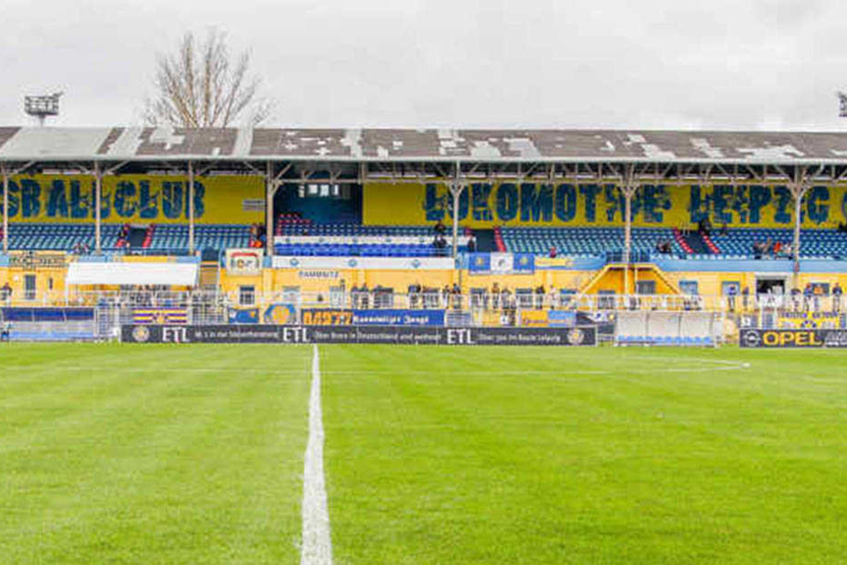 Am Sonntag bleiben die Tribünen im Bruno-Plache-Stadion schon wieder leer. (Archivbild)