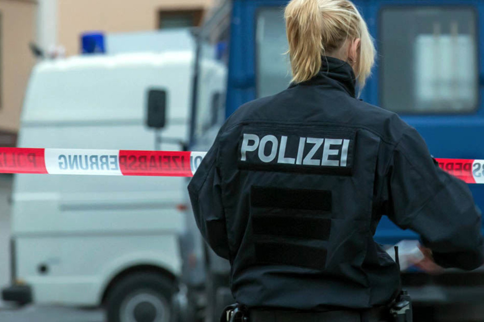 Die Leiche der 61-Jährigen wurde am Freitagabend von ihren Nachbarn gefunden. (Symbolbild)