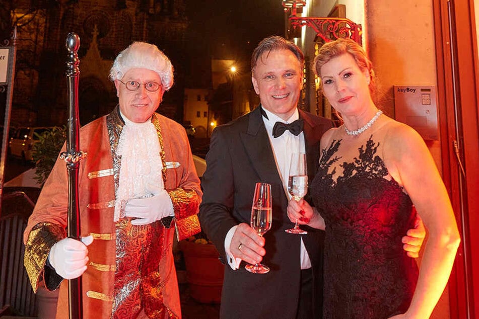 Tessa (49) und Andreas Barth (52) laden zum Kochsternstunden-Menü in die
Böttgerstube des Burgkellers Meißen ein.