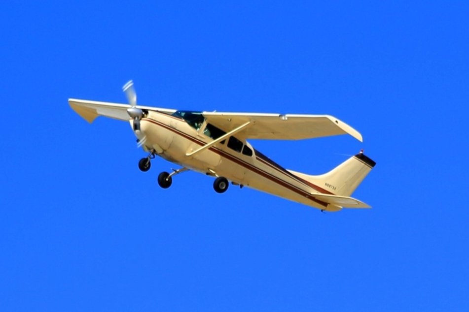 Schon kurz nach dem Start sei der Kontakt zum Flugzeug abgebrochen. (Symbolbild)