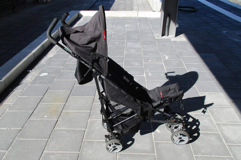 Zuerst überfuhr eine Westfahlenbahn einen Kinderwagen.