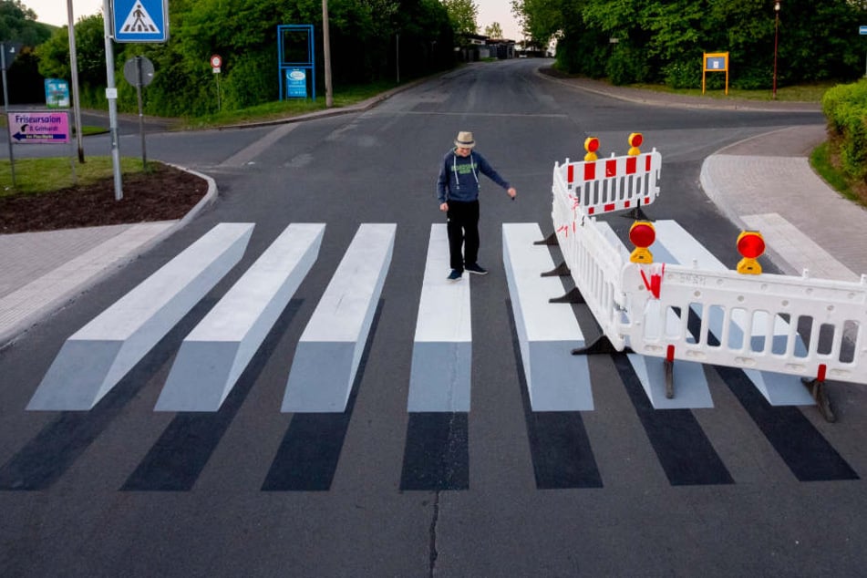 Von ihrem neuen Zebrastreifen müssen sich die Schmalkaldener bald wieder verabschieden.