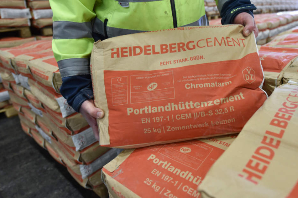 Den Umsatz konnte HeidelbergCement um ein Prozent auf 4,26 Milliarden steigern. (Archivbild)