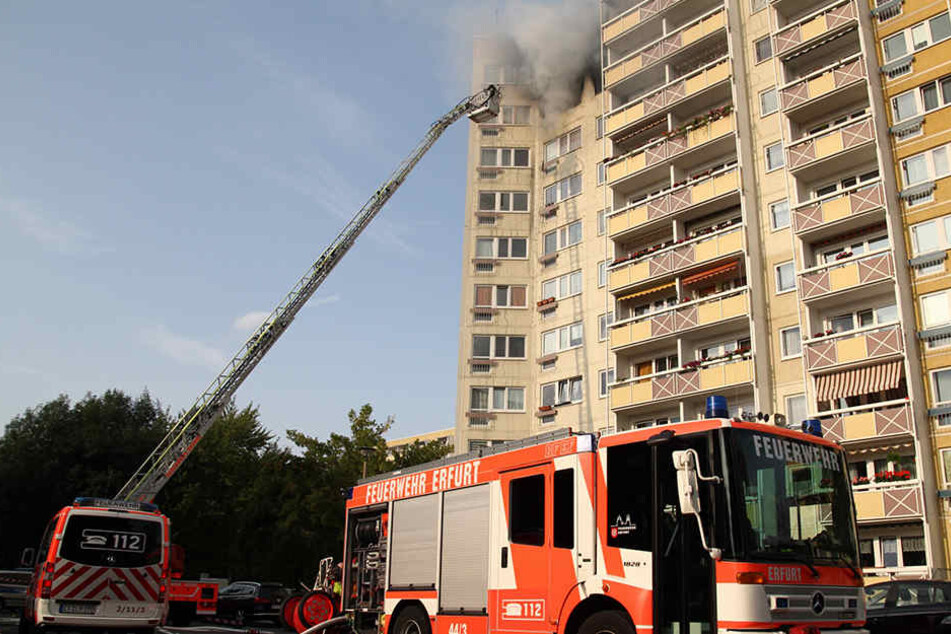 Es brannte in der neunten Etage eines Hochhauses.