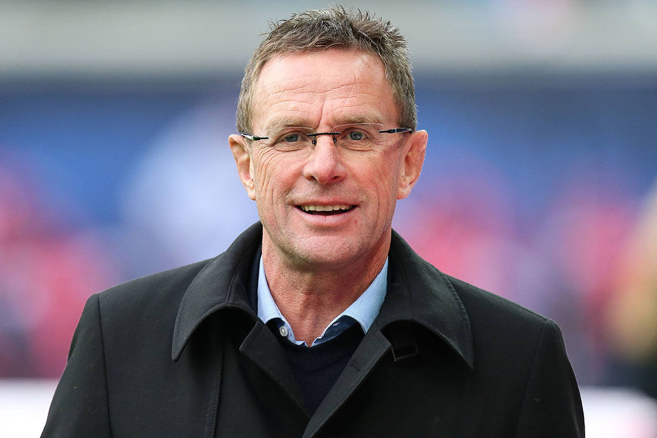 Ralf Rangnick will seinen RB Spielern mehr Geld geben.