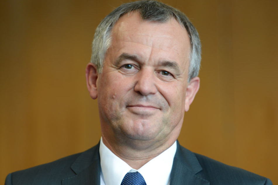 Frankfurts Polizeipräsident Gerhard Bereswill zeigte sich erleichtert über die rückgängige Verbrechensrate in seiner Stadt.