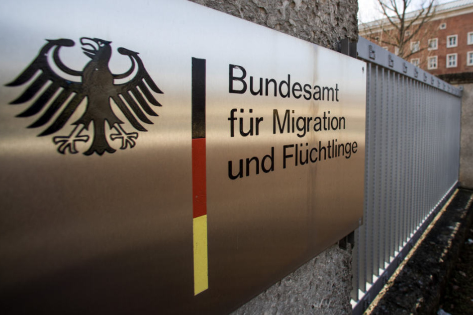 Die BAMF-Zentral in Nürnberg rechtfertigt sich.