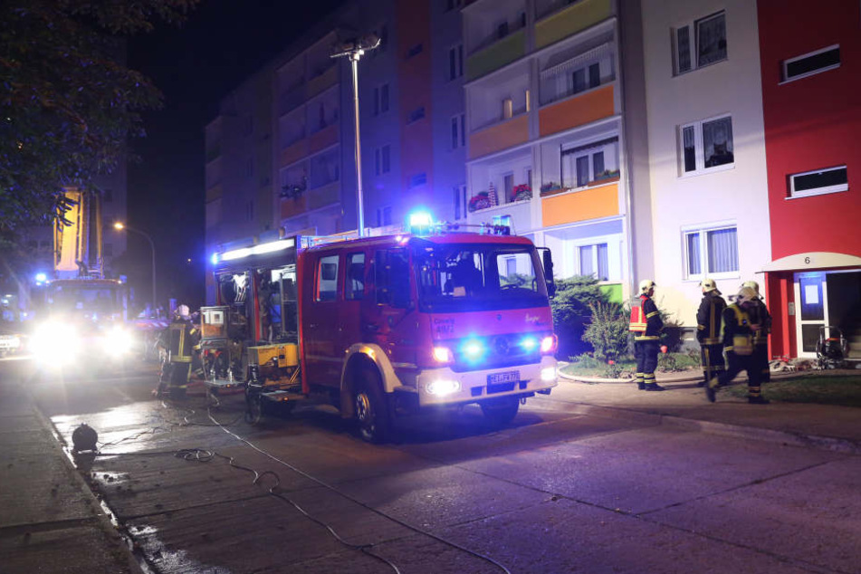 In einem Wohnhaus in Coswig ist am Montagabend ein Feuer ausgebrochen.