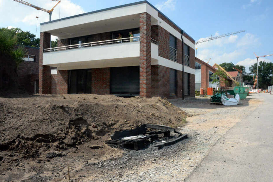 Auf einer Baustelle trieben die Brandstifter ihr Unwesen.