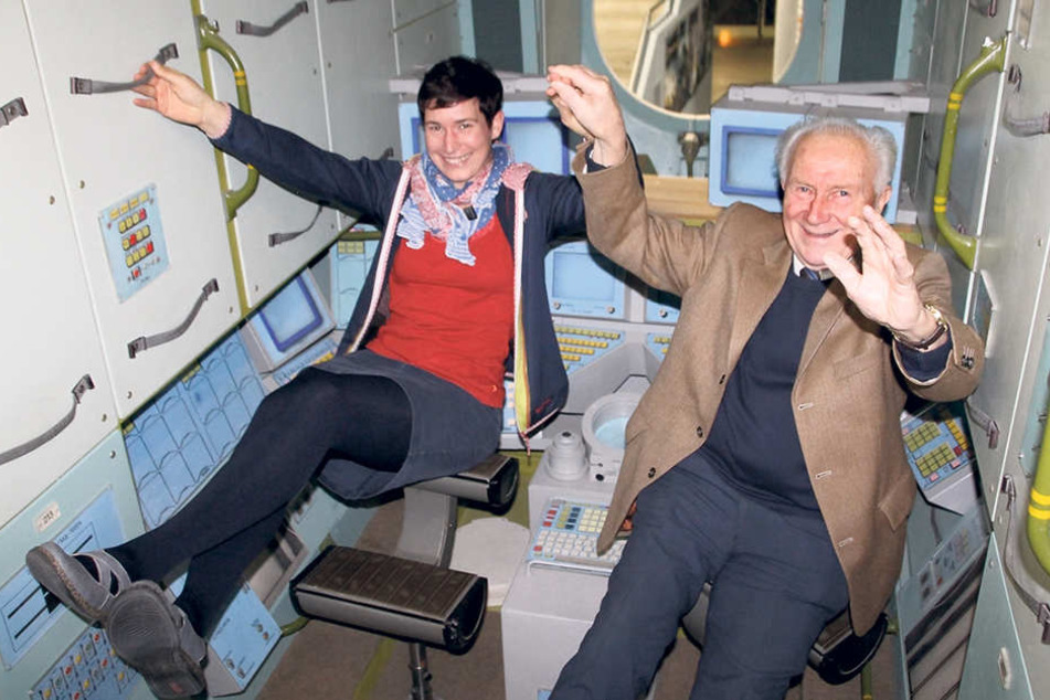 Sigmund Jähn (79, r.) weiß, wie sich ein Flug ins All anfühlt. Thorid Zierold (38) wollte es gern noch erleben.