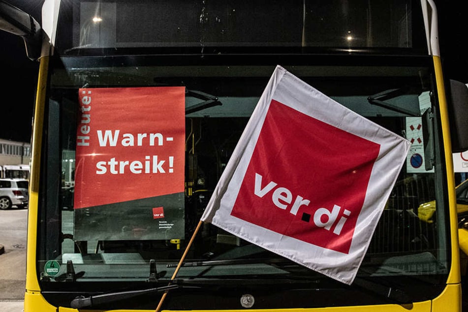 An einigen Orten in Sachsen hatten im morgendlichen Verkehr die Menschen Probleme, auf Arbeit oder in die Schule zu kommen.