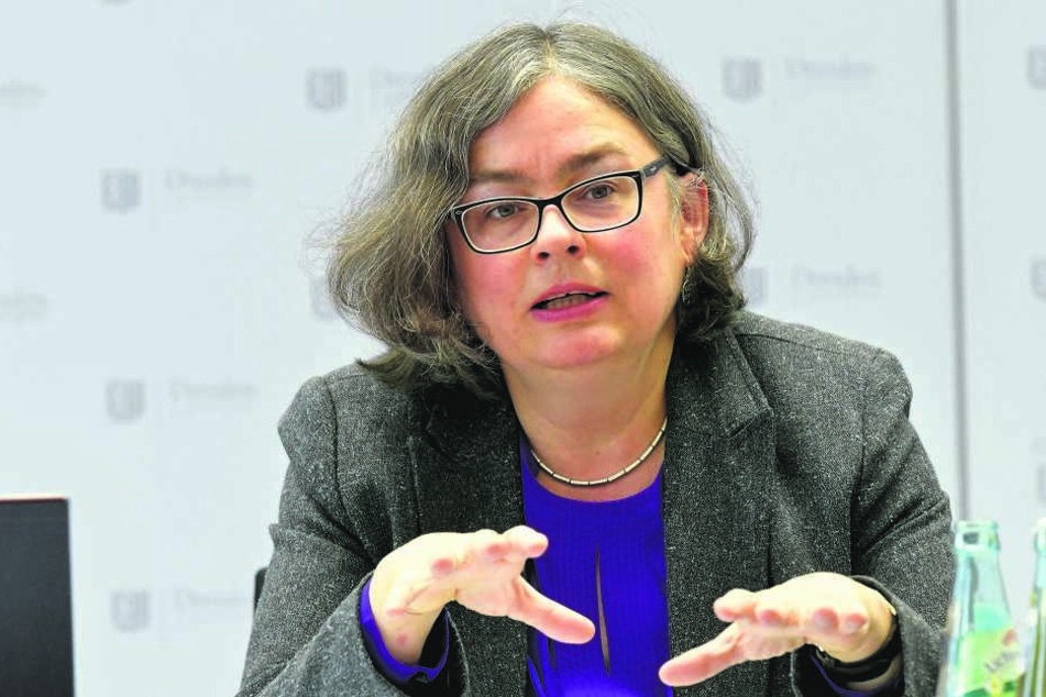 Umweltbürgermeisterin Eva Jähnigen (53, Grüne) will Dresden hitzefest machen.