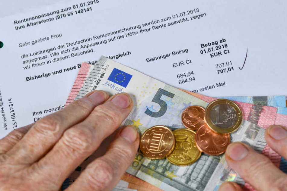 Mindestens 748 Euro Rente braucht ein Senior in Dresden zur Sicherung seines Lebensunterhalts.