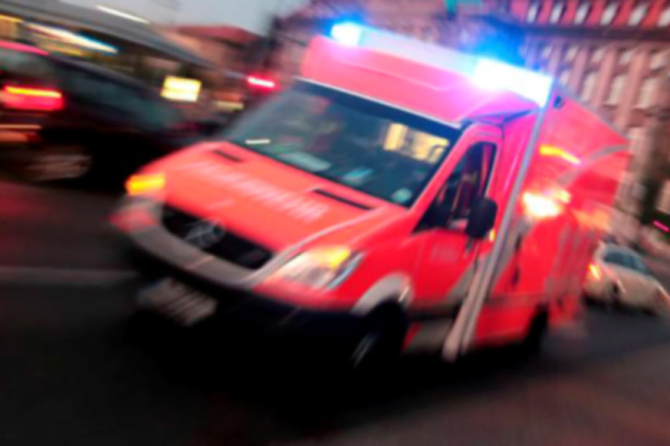 Der Angreifer wurde ins Krankenhaus gebracht.