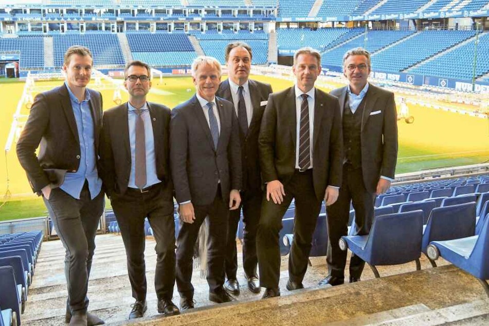 Der neue Aufsichtsrat der HSV Fußball AG: (vlnr.) Marcell Jansen, Andreas C. Peters, Jens Meier, Max-Arnold Köttgen, Michael Krall, Felix Goedhart.