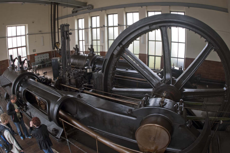 Eine Dampffördermaschine im Bergbaumuseum Oelsnitz.