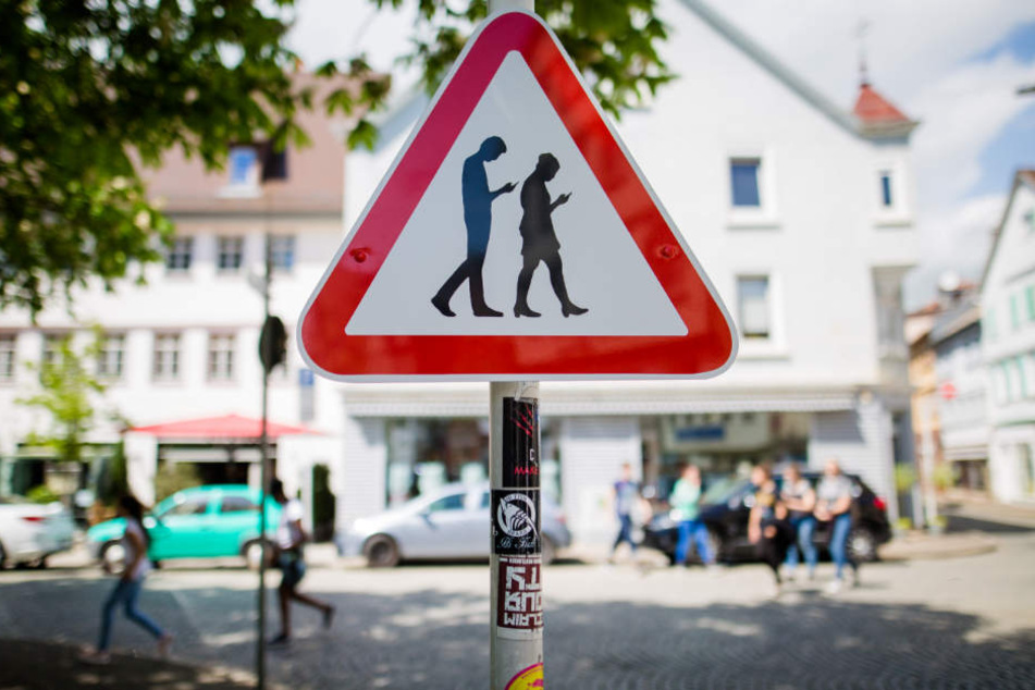Vor seinem Verschwinden hing das Schild vor dem Friedrich-List-Gymnasium.