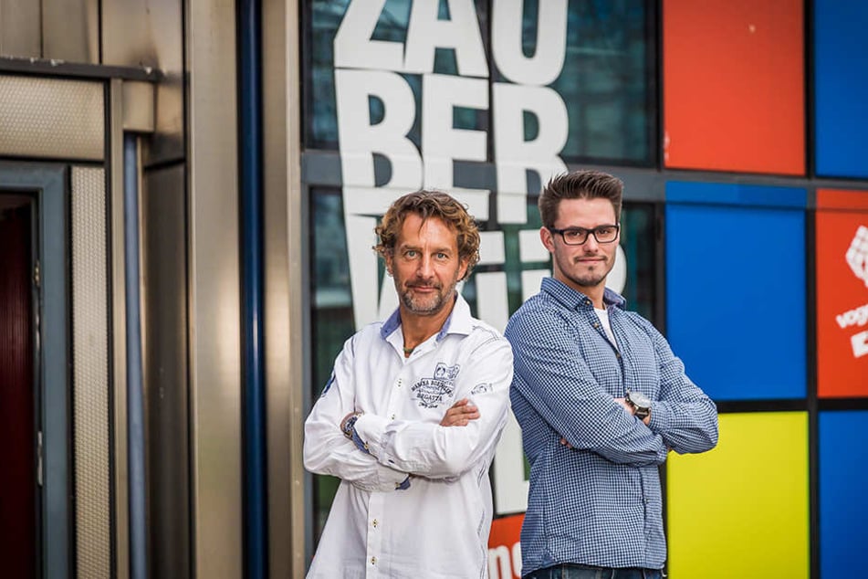 Der eine geht, der andere kommt: Sven Vogel (48, l.) übergibt die Agentur seinem Nachfolger Benjamin Müller (26).