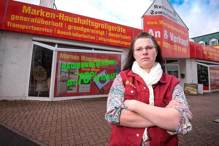 Inhaberin Susanne Neuhaus (39) hat die Einbrüche satt und schließt ihr Geschäft in Altchemnitz.