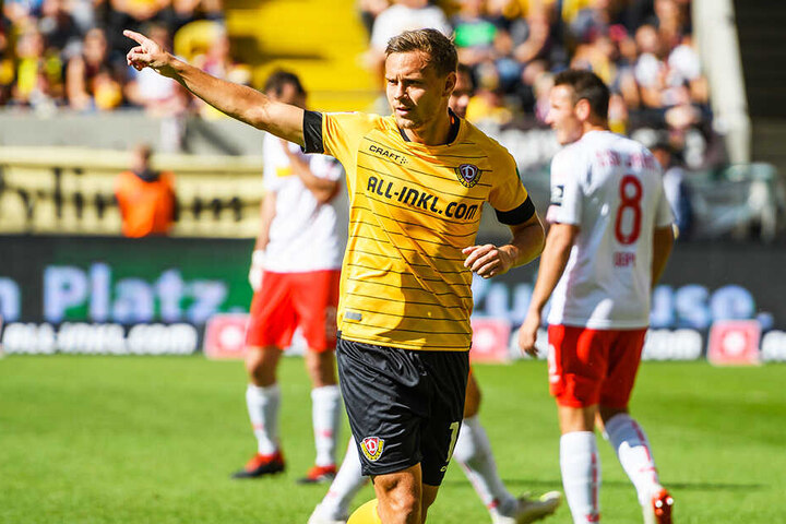 Chris Löwe gibt bei Dynamo die Marschroute vor. Und die lautet: An Aue vorbeiziehen!