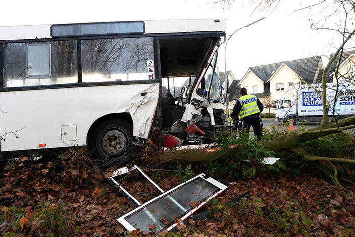 Der Unfall muss ganz schön hart gewesen sein.
