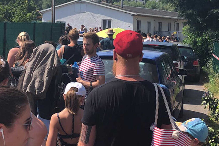 Vor den beiden Kassen bildeten sich vor allem am Nachmittag lange Schlangen.
