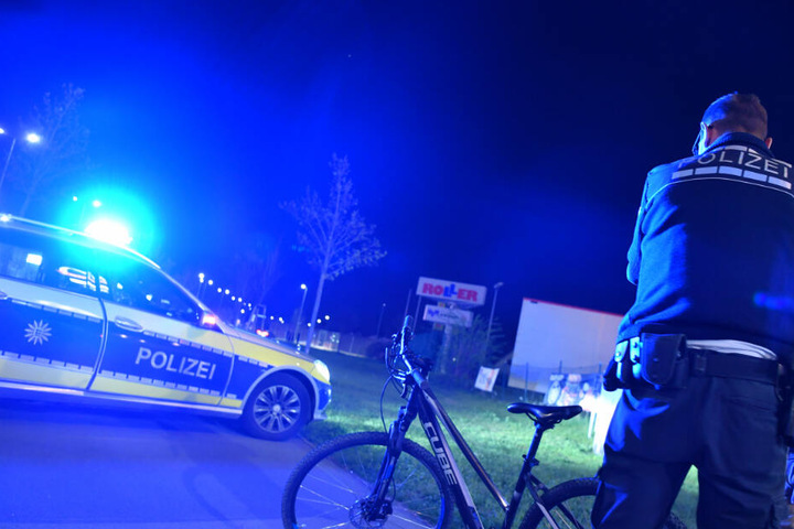 Warum der Radler auf der Autobahn unterwegs war, blieb laut Polizei zunächst unklar. (Symbolbild)