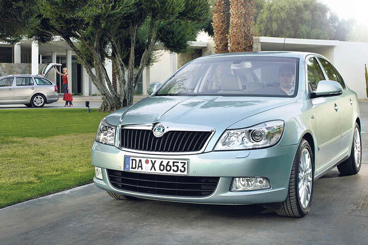 Ein Skoda-Autohaus aus dem Vogtland muss einer Familie einen neuen Octavia
geben und den alten Wagen zurücknehmen.