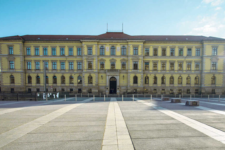 Seit Mitte Juni läuft am Leipziger Landgericht der Prozess gegen die Oberstaatsanwältin.