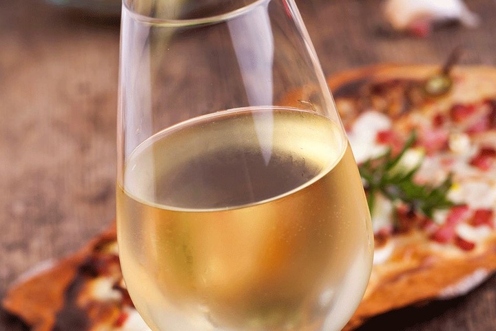 Rot oder Weiß? Welcher Wein darf es denn sein?