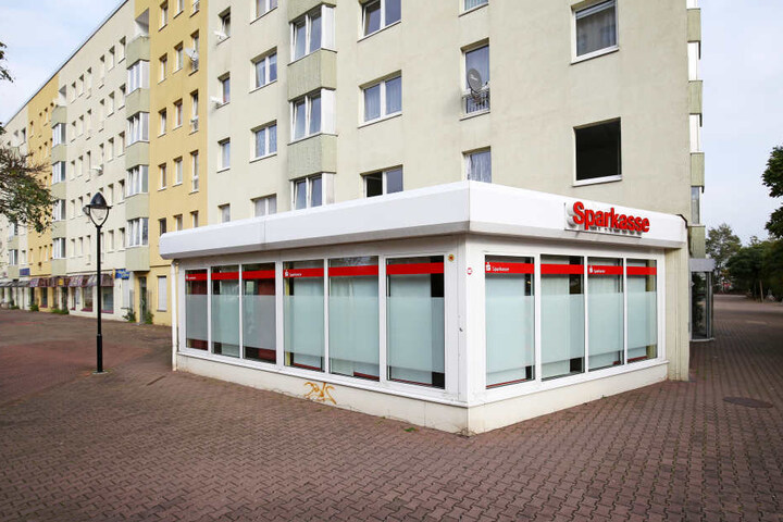 In dieser Bankfiliale ließ der Randalierer (21) seinen Ausweis liegen.