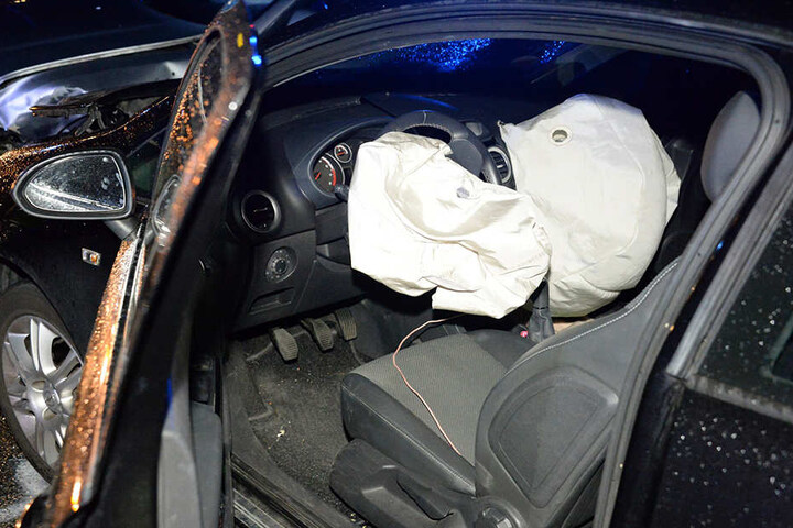 Die 20-Jährige wurde bei dem Crash nur leicht verletzt.
