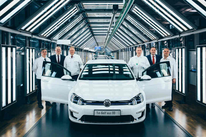 Der neue E-Golf wird in der Gläsernen Manufaktur produziert.