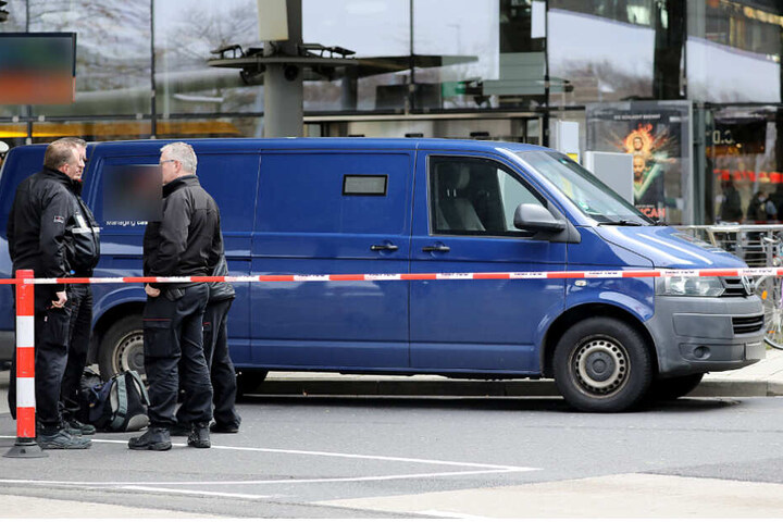 Der spektakuläre Geldtransporter-Überfall passierte mitten auf der Straße. (Symbolbild)