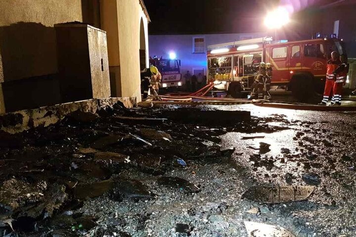 Das Feuer hinterließ einen Schaden von rund 200.000 Euro.