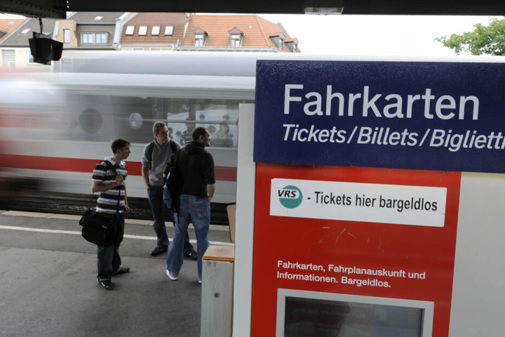 Die Einsatzkräfte warteten im Kölner Hauptbahnhof auf den Schwarzfahrer.
