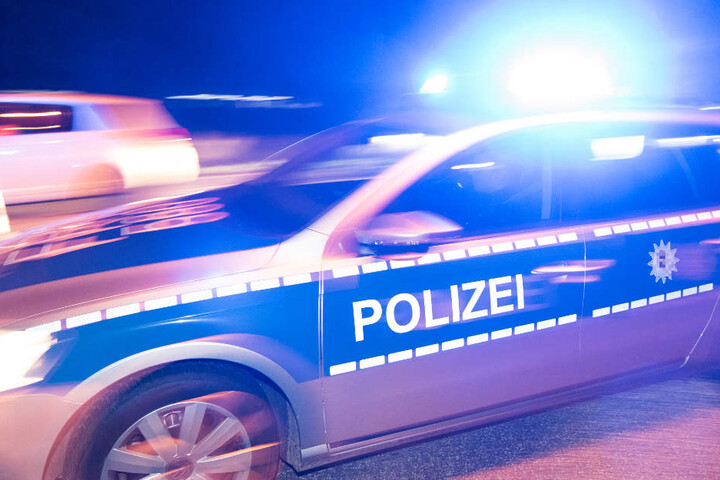 Die Bundesstraße 26 wurde vorübergehend gesperrt (Symbolbild).