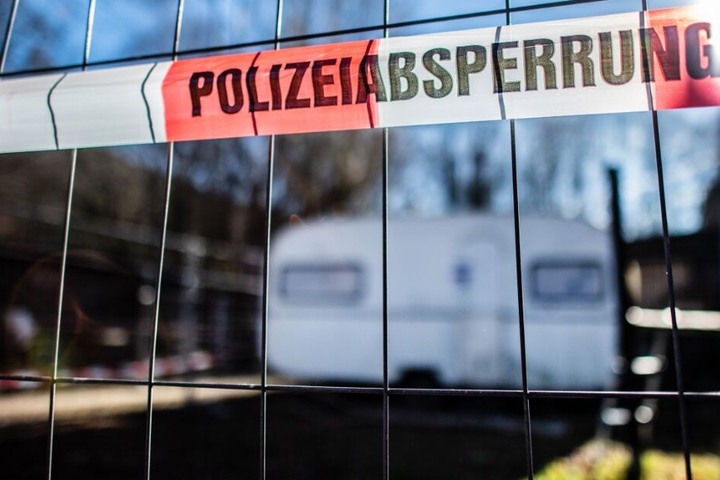 Zudem wurde der komplette Campinplatz gesperrt.