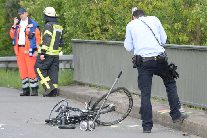 Die Polizei nahm den schweren Unfall auf.