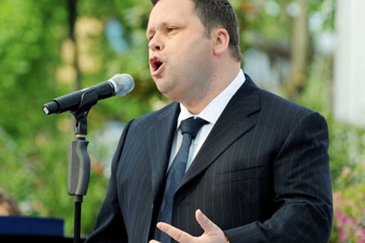 Paul Potts wird bei "Emotions on Ice" singen.