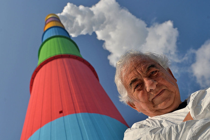 Der französische Künstler Daniel Buren hat sich die Farbkonzeption für die Lulatsch ausgedacht.