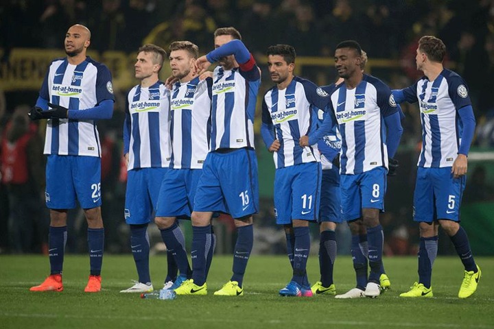 Aus im Elfmeterschießen. Gleich drei Hertha-Spielern versagten die Nerven.
