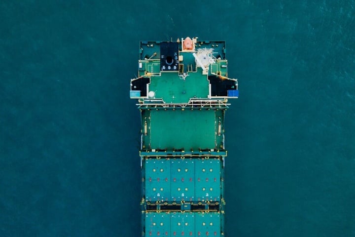 Den Angaben zufolge war das verunglückte Frachtschiff auf dem Weg von Bitung in Nord-Sulawesi nach Morowali in Zentral-Sulawesi. (Symbolbild)