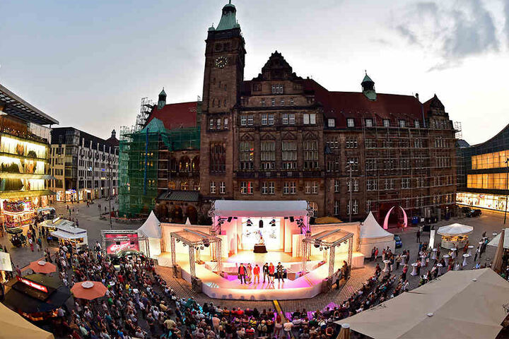 10.000 Besucher ließen sich von den Kreationen, der Musik und der heißen Atmosphäre inspirieren.