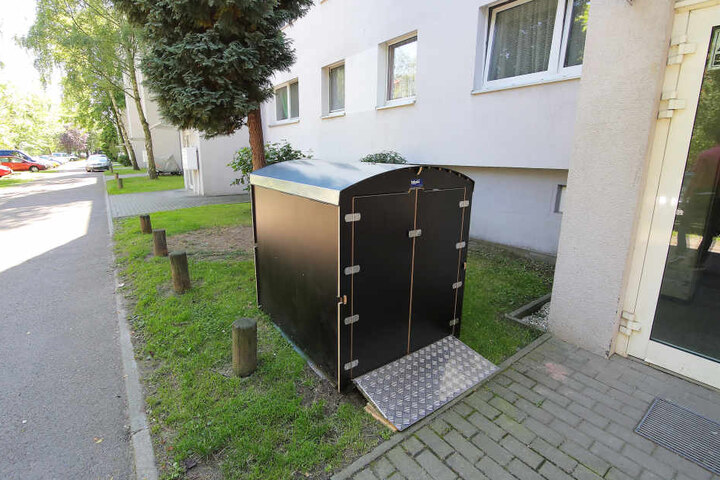 In so einer kostenpflichtigen Mieterbox soll der Kinderwagen untergebracht
werden, wenn es nach Vonovia geht.