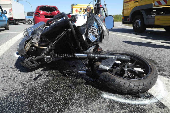 An der Honda CB 500X entstand ein Totalschaden.