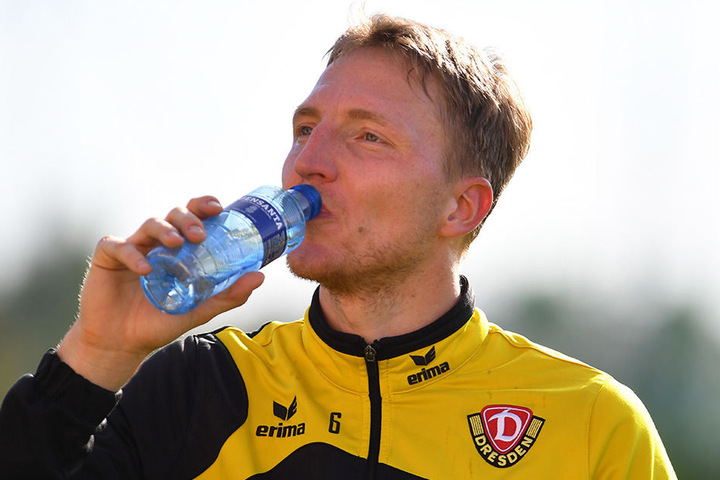 Bei ihm ist die Flasche halbvoll: Dynamo-Kapitän Marco Hartmann bleibt optimistisch.